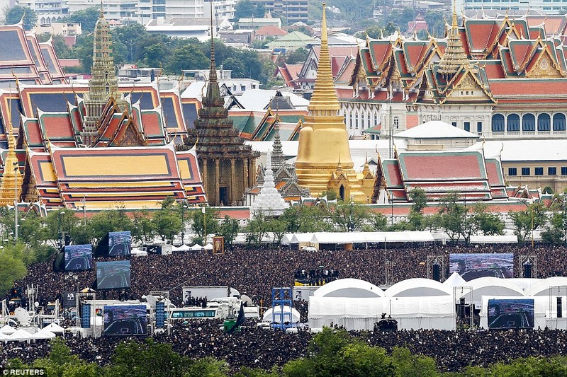 Anh: 150.000 dan Thai Lan hat tuong nho co Nha vua-Hinh-4